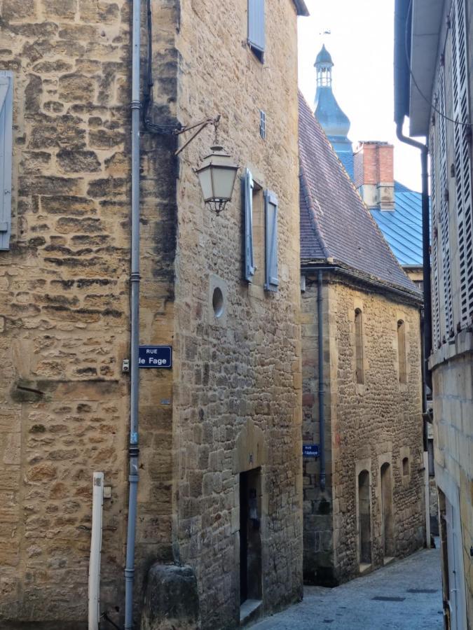 La Maison De Lily Au Coeur De La Cite Medievale Ferienhaus
